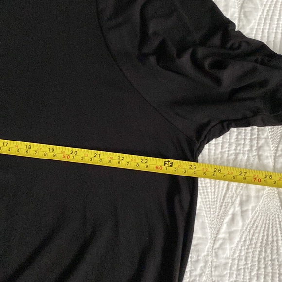 EUC In Every Story Black Dress - Picture 4 of 8